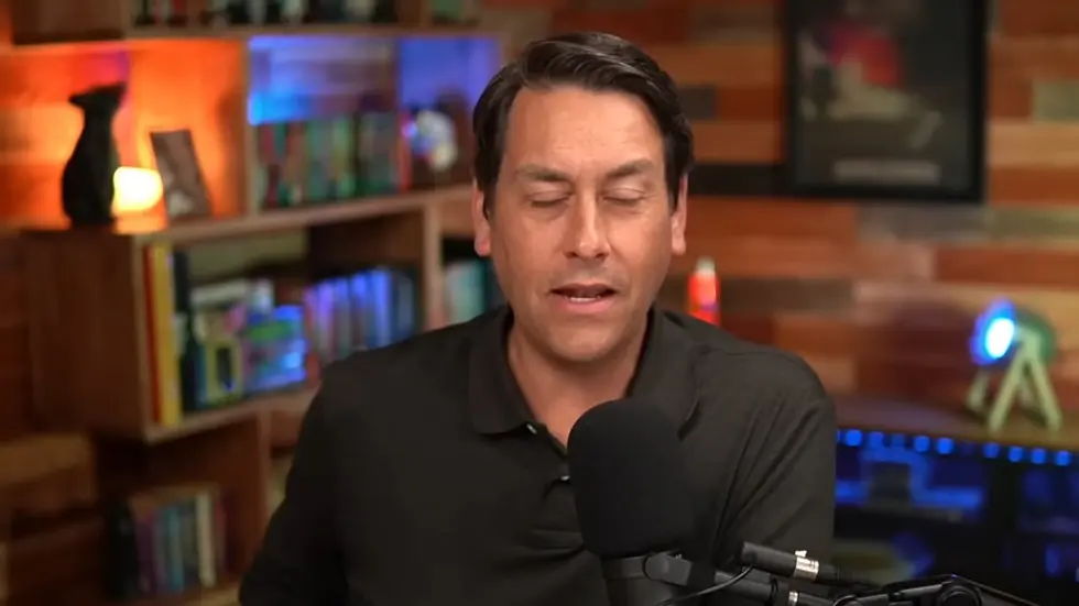 Former FBI agent EXPOSES the truth of the UFO invasion | Redacted Conversatio 002