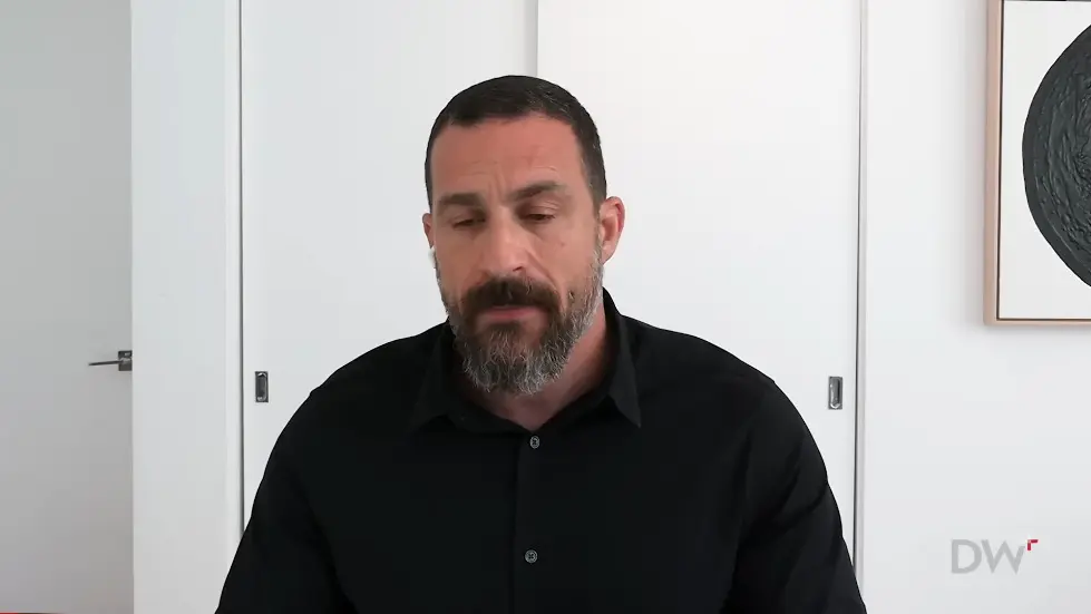 Neuroscience Meets Psychology | Dr. Andrew Huberman | EP 296 Dr Jordan B Peterson and Andrew Huberman discuss neurology, the way humans and animals react to specific stimuli. 006