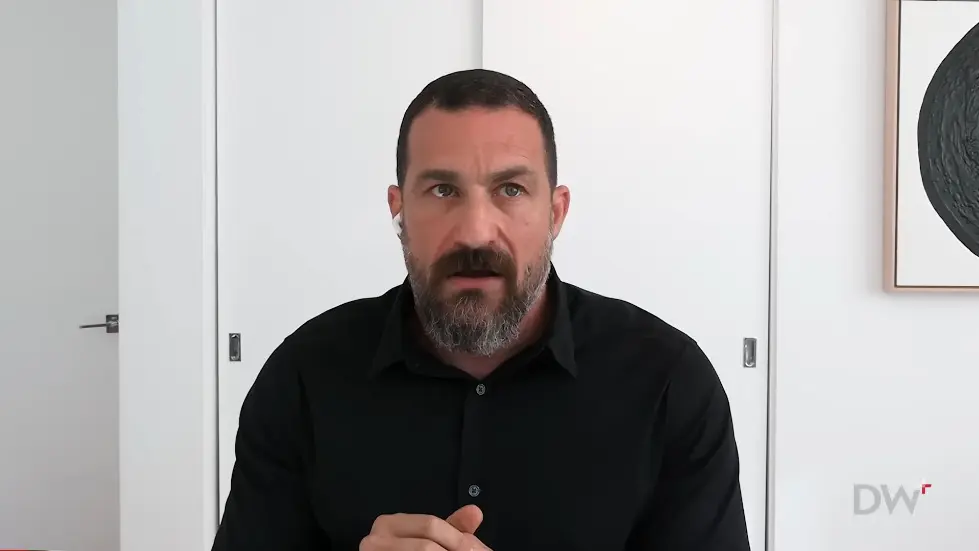 Neuroscience Meets Psychology | Dr. Andrew Huberman | EP 296 Dr Jordan B Peterson and Andrew Huberman discuss neurology, the way humans and animals react to specific stimuli. 023