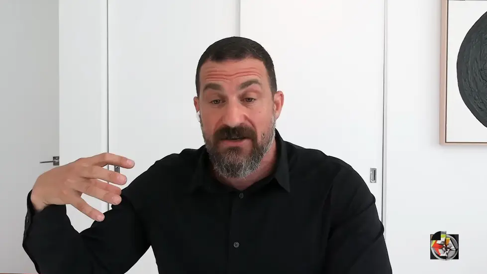 Neuroscience Meets Psychology | Dr. Andrew Huberman | EP 296 Dr Jordan B Peterson and Andrew Huberman discuss neurology, the way humans and animals react to specific stimuli. 066