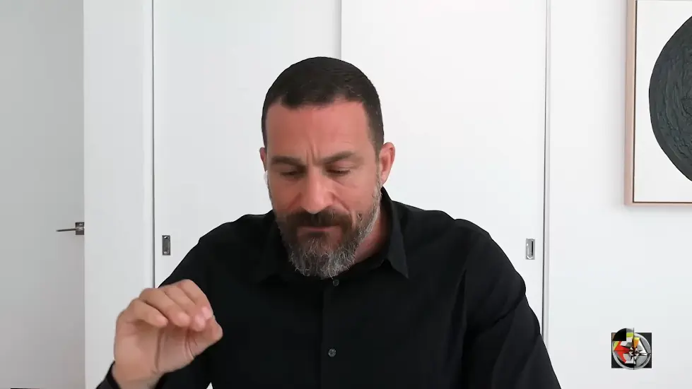 Neuroscience Meets Psychology | Dr. Andrew Huberman | EP 296 Dr Jordan B Peterson and Andrew Huberman discuss neurology, the way humans and animals react to specific stimuli. 076