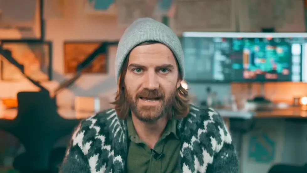 Why UFOs are Suddenly EVERYWHERE. The Pentagon is studying UFOs. 021