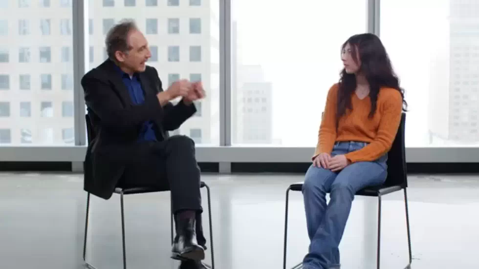 Theoretical Physicist Brian Greene Explains Time in 5 Levels of Difficulty | WIRED 04