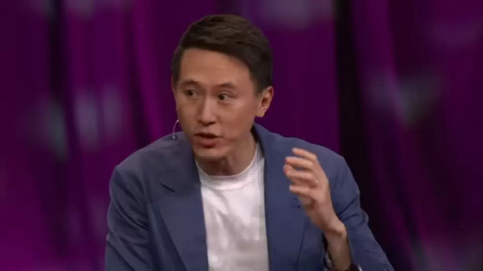 TikTok CEO Shou Chew on Its Future — and What Makes Its Algorithm Different | Live at TED2023 03